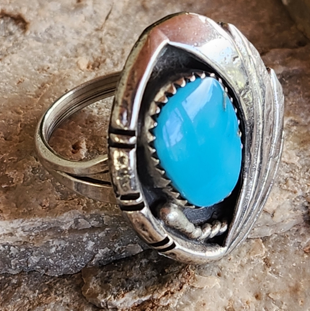 Sterling Silver Vintage Blue Turquoise Ring